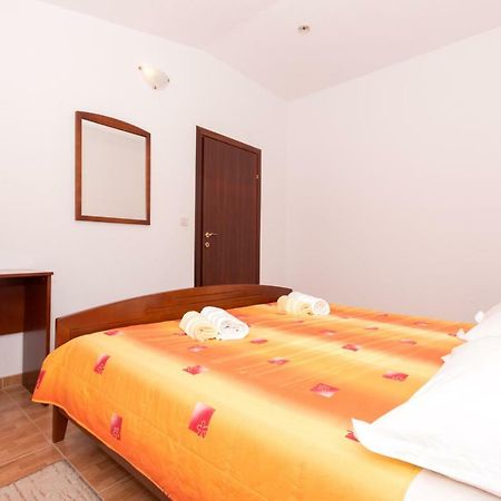 Apartments Fumija Trogir Bagian luar foto