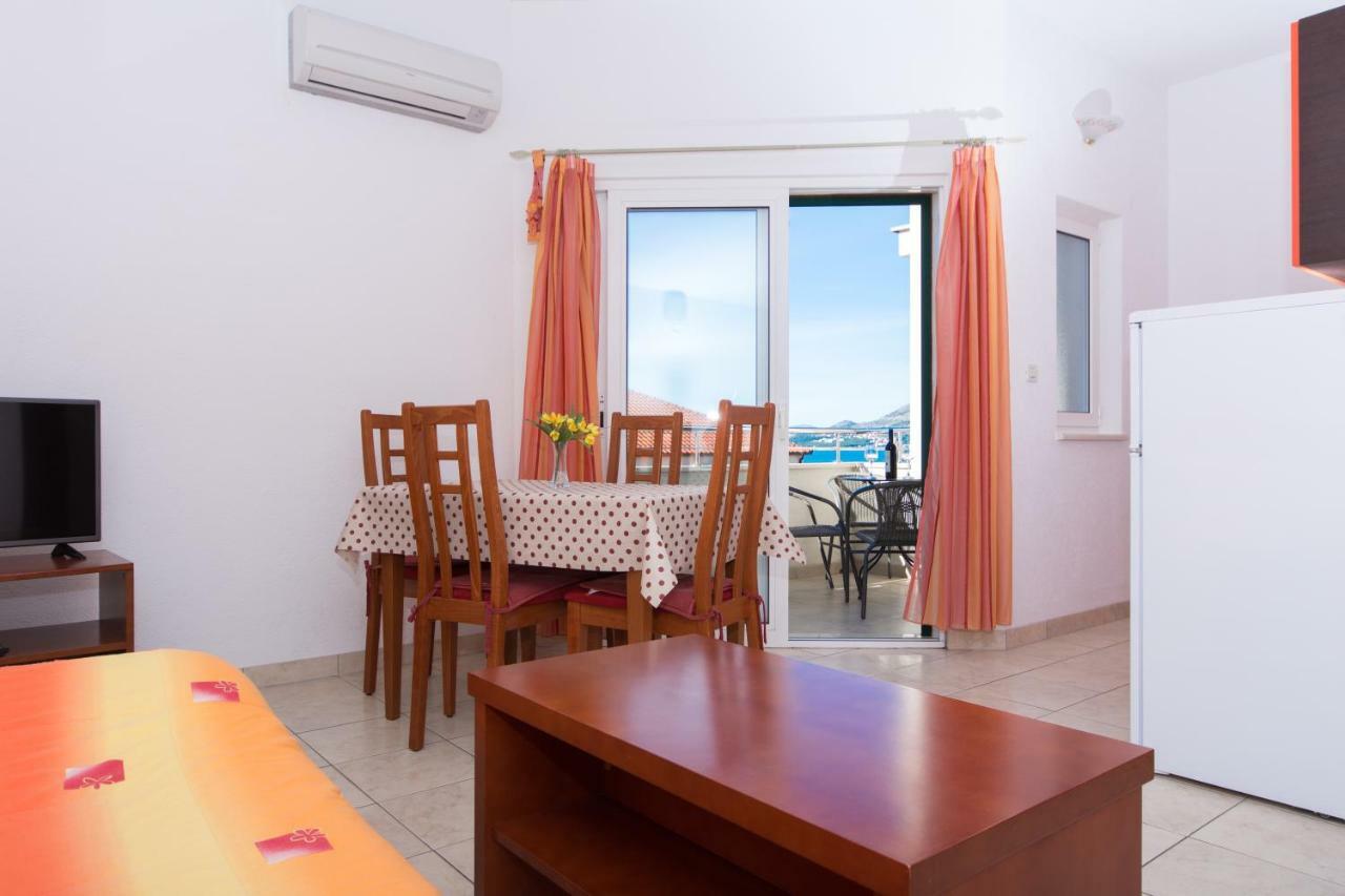 Apartments Fumija Trogir Bagian luar foto